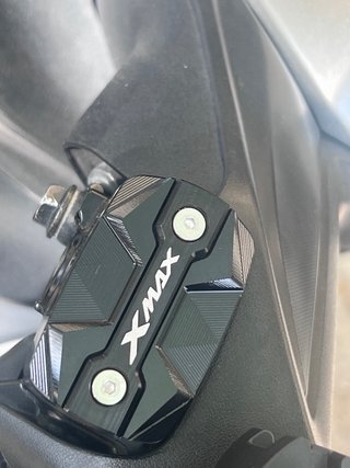 Yamaha Xmax 125 - 17000 km cúpula deportiva