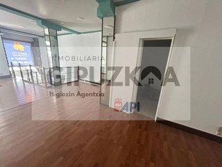 Local comercial en alquiler en Gros en San Sebastián-Donostia