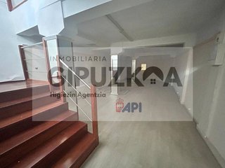 Local comercial en alquiler en Gros en San Sebastián-Donostia