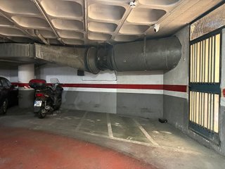 Garaje en venta en Can Vidalet en Esplugues de Llobregat