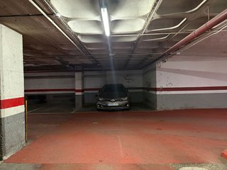 Garaje en venta en Can Vidalet en Esplugues de Llobregat