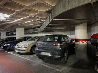 Garaje en venta en Can Vidalet en Esplugues de Llobregat