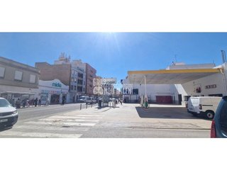 Chalet en venta en Benetússer