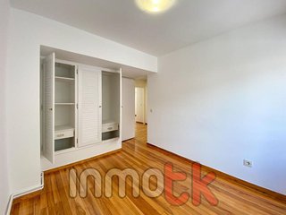 Piso en alquiler en Cuatro Caminos - Plaza de la Cubela en Coruña (A)