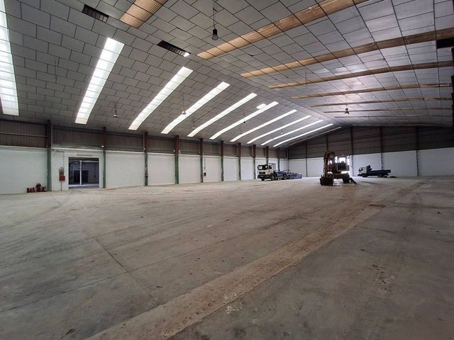 Nave industrial en alquiler en Zona Metro - Auditorio en Paiporta - Imagen 2