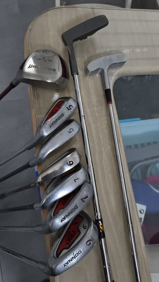 Bolsa de golf INESIS niños y palos REBAJADO