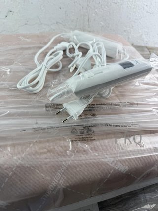 Piumino matrimoniale Imetec, 150 x 137 cm, 2 telecomandi con 2 livelli di temperatura, tessuto imbottito, lavabile a mano e in lavatrice a 30°, sistema di protezione