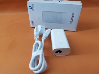 Ubiquiti POE-24-12W Adaptador PoE 24V Blanco