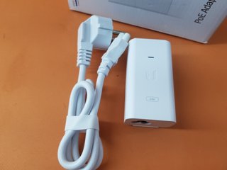 Ubiquiti POE-24-12W Adaptador PoE 24V Blanco