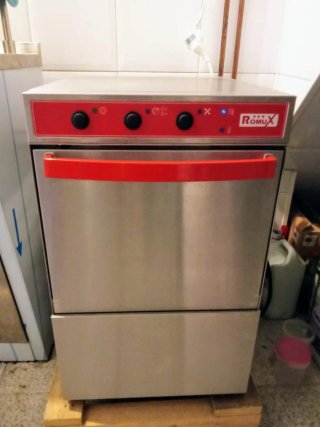 Lavavasos Hostelería Romux, con bomba de desagüe