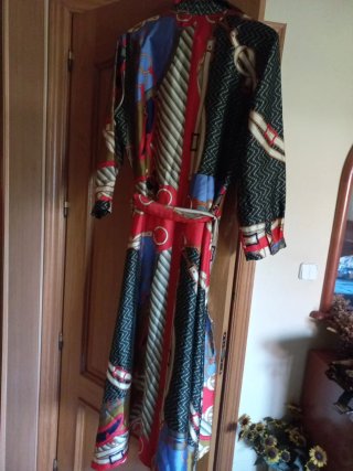 Vestido camisero midi Zara