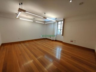 Oficina en alquiler en Areal – Zona Centro en Vigo