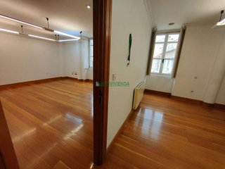 Oficina en alquiler en Areal – Zona Centro en Vigo