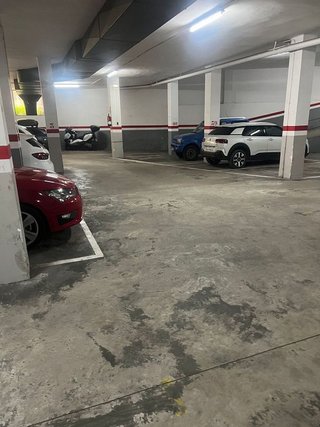 Garaje en venta en Sant Ildefons en Cornellà de Llobregat