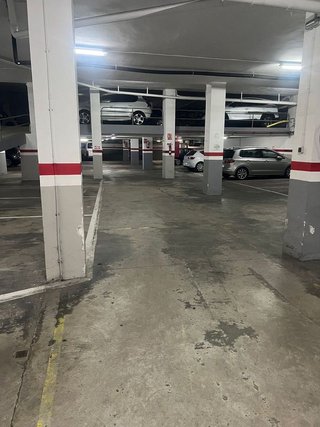 Garaje en venta en Sant Ildefons en Cornellà de Llobregat