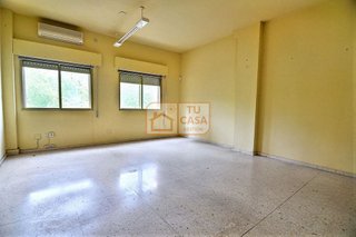 Oficina en venta en Ruta de la Plata en Cáceres