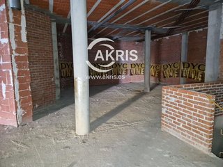 Local comercial en venta en Mora
