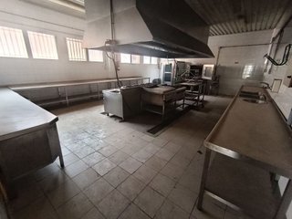 Nave industrial en venta en Santa Cruz - Industria - Polígono Campollano en Albacete