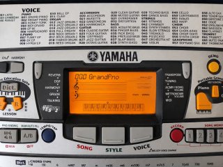 Yamaha PSR-280 + Soporte