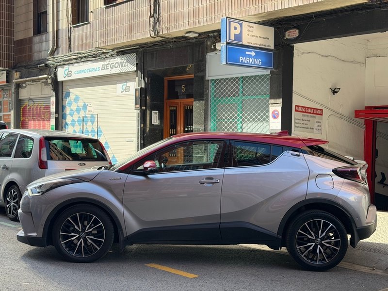 Toyota C-HR 2017, foto 2