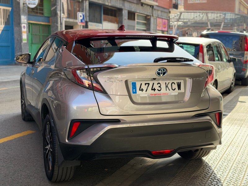 Toyota C-HR 2017, foto 9