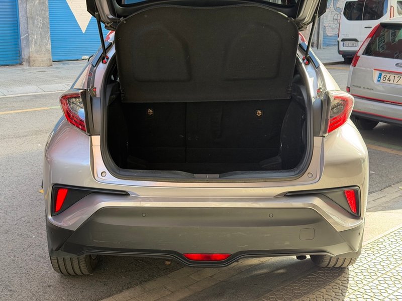 Toyota C-HR 2017, foto 27
