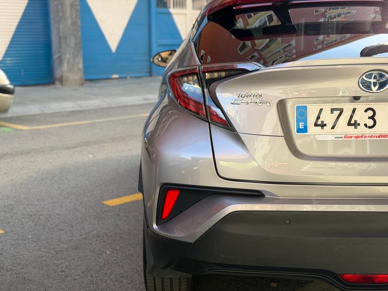 Toyota C-HR 2017, foto 31