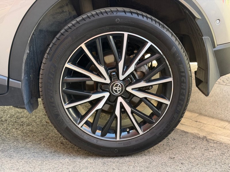 Toyota C-HR 2017, foto 34
