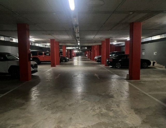 Garaje en venta en El Poblenou en Barcelona - Imagen 3