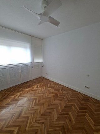 Piso en alquiler en Los Remedios en Sevilla