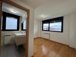 Casa adosada en alquiler en Miralbueno en Zaragoza