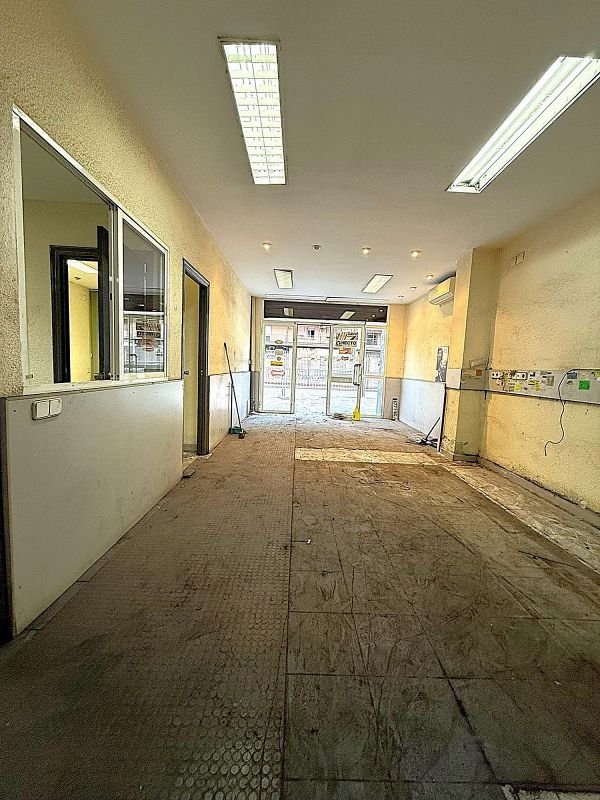 Local comercial en venta en Nou Moles en Valencia - Imagen 2