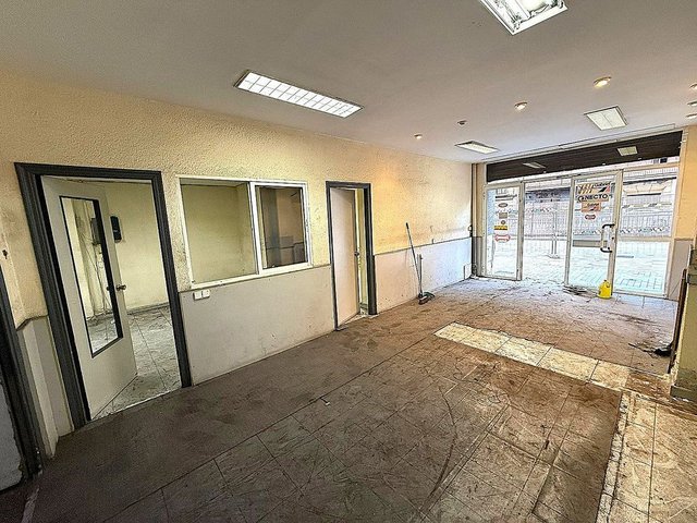 Local comercial en venta en Nou Moles en Valencia - Imagen 3