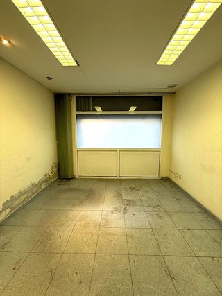 Local comercial en venta en Nou Moles en Valencia - Imagen 23