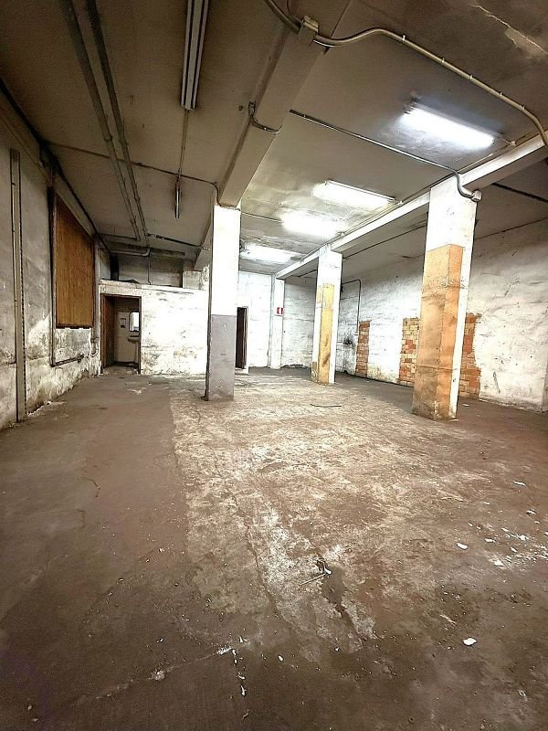 Local comercial en venta en Nou Moles en Valencia - Imagen 10
