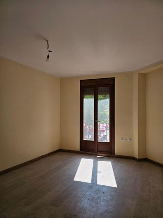 Edificio en venta en Caspe
