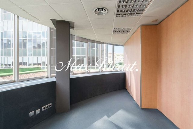 Oficina en venta en Les Corts en Barcelona - Imagen 11