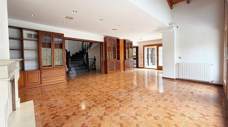 5-bedroom chalet for rent in Escaldes-Engordany · 4 of 60