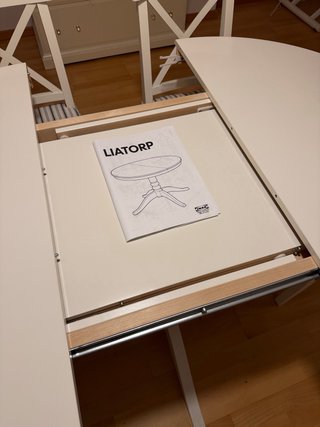 Mesa redonda extensible + 6 sillas LIATORP IKEA