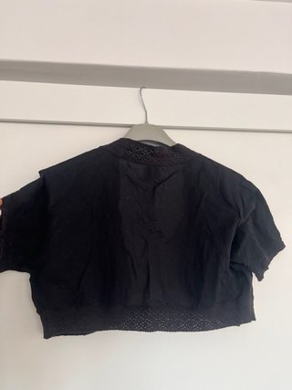 Bolerito negro talla única  Largo 35 cms