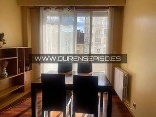 Piso en alquiler en Centro en Ourense