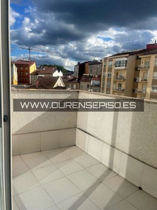 Piso en alquiler en Centro en Ourense