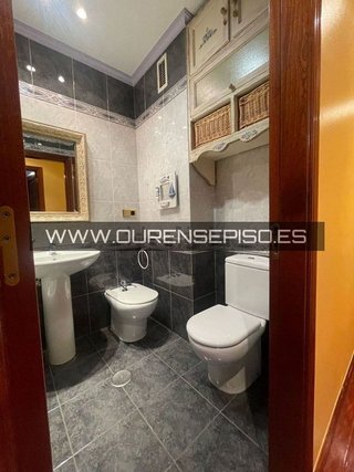 Piso en alquiler en Centro en Ourense