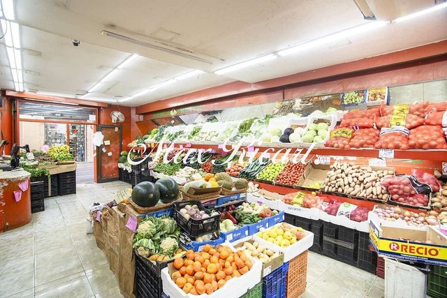Local comercial en venta en El Raval en Barcelona - Imagen 9