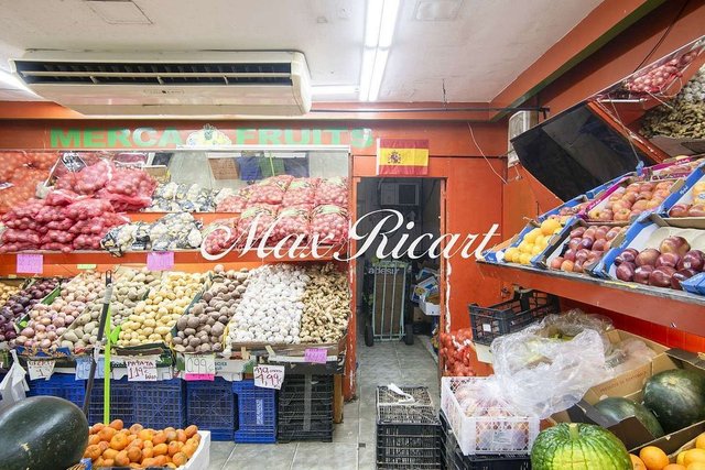 Local comercial en venta en El Raval en Barcelona - Imagen 11