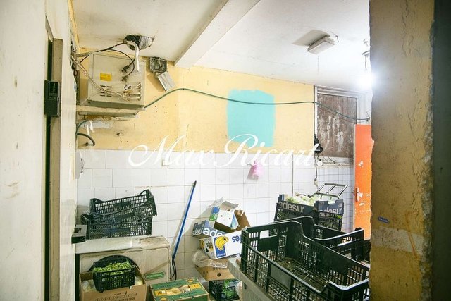 Local comercial en venta en El Raval en Barcelona - Imagen 16
