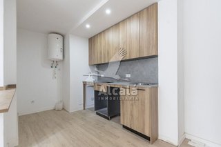 Local comercial en venta en San Isidro - Los Almendros en Alcalá de Henares