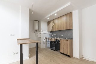 Local comercial en venta en San Isidro - Los Almendros en Alcalá de Henares