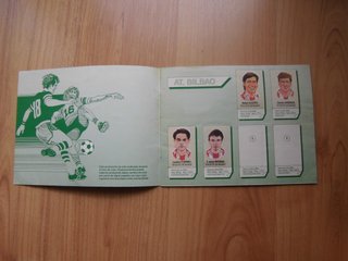 ÁLBUM CARICATURAS DE FUTBOLISTAS FAMOSOS BOLLYCAO