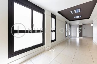 Oficina en alquiler en La Maternitat i Sant Ramon en Barcelona - Imagen 31